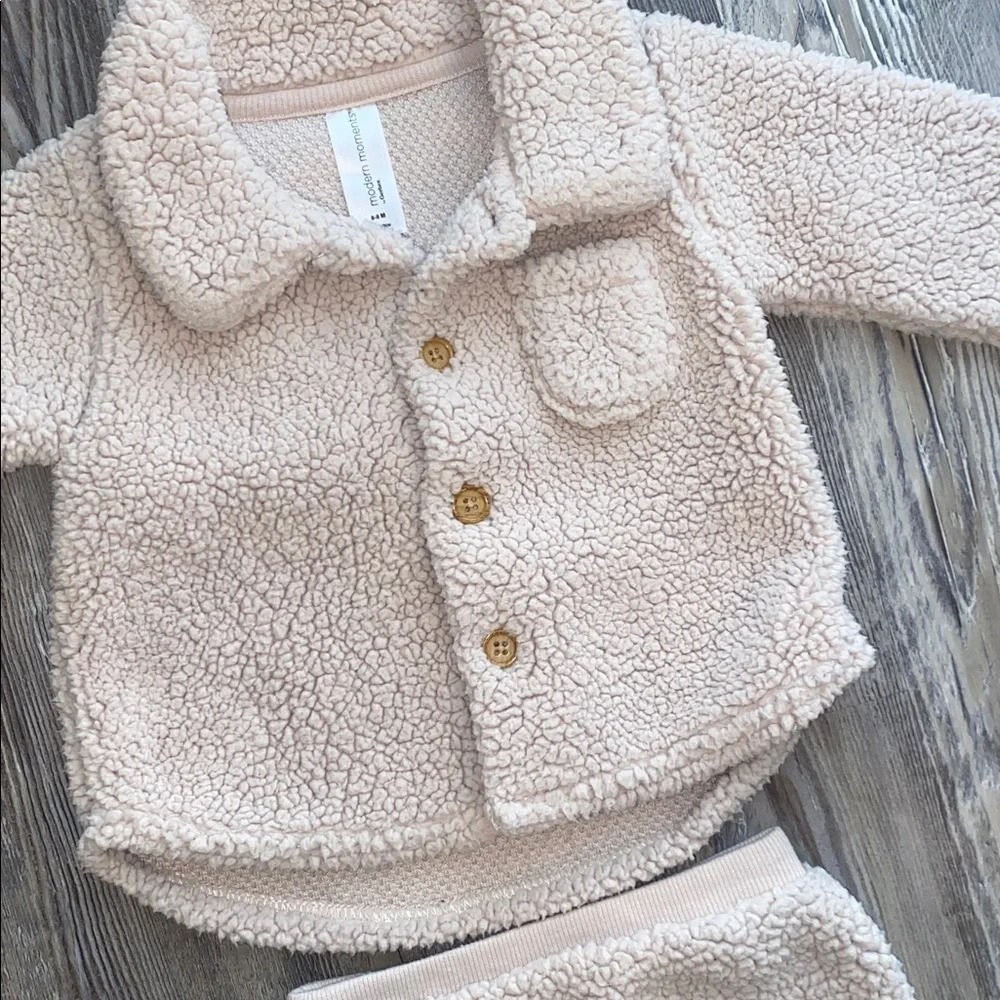 EUC MODERN MOMENTS 6-9 Mth Fleece Shacket & Pants Set